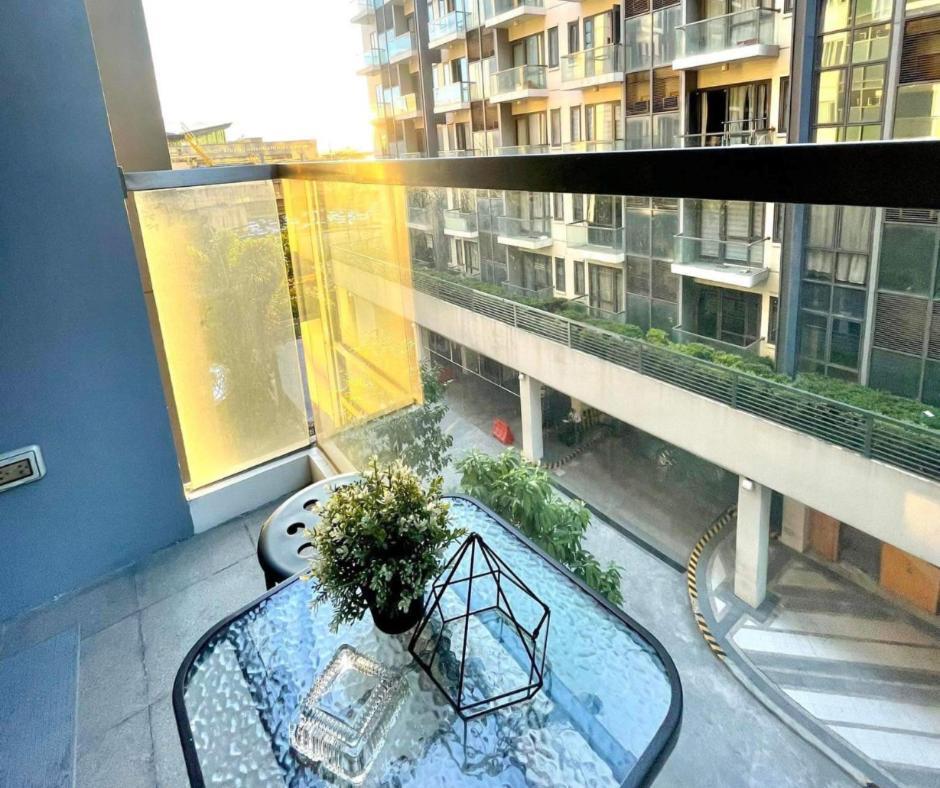Lovely Unit With Free Wi-Fi & Netflix I Across Naia T3 Airport Manila Eksteriør bilde